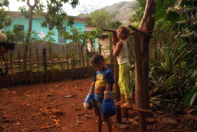 Most children in Cuba adore being photographed, and these two were no exception. 