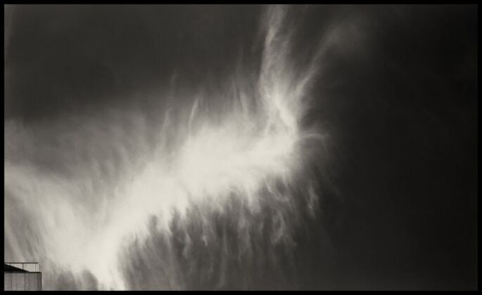 Building with cloud rangefinder show markting