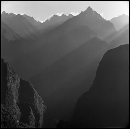 Machu picchu sunrise rngefinder show marketing