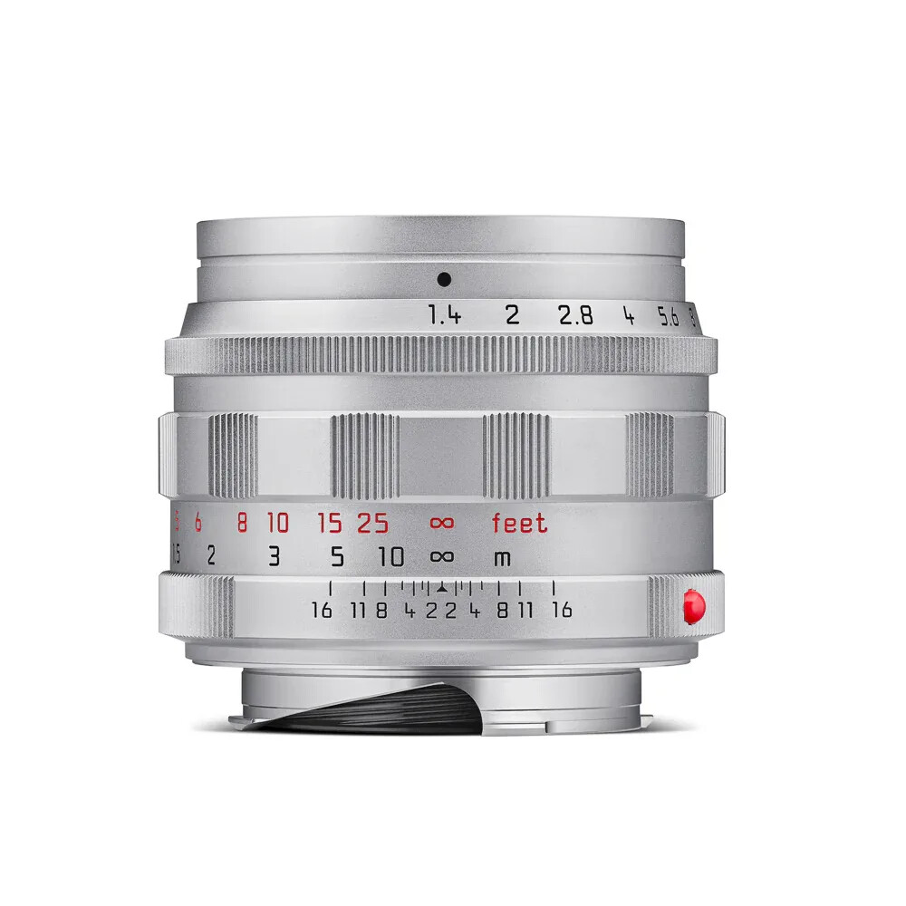 11714 Leica Summilux M 50 f1 4 Classic upright Hi Res jpg