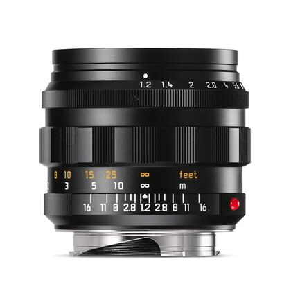 Noctilux M 1 2 50 schwarz Frontal RGB jpg