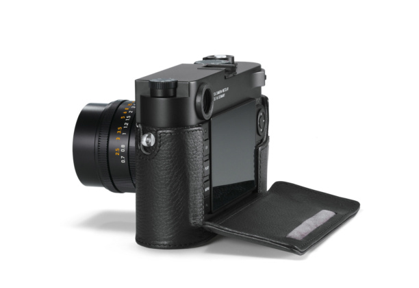 Leica M10 Protector black open