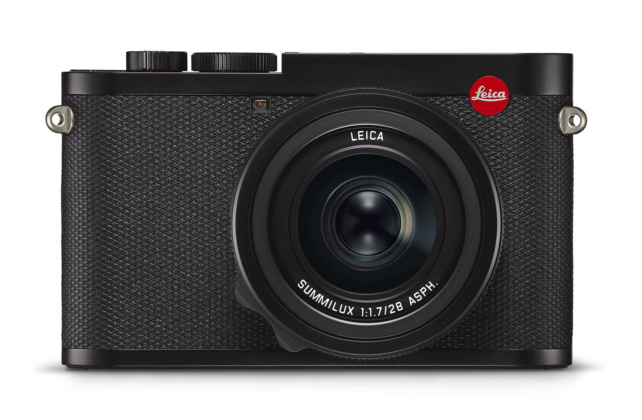 Leica Q2 front RGB