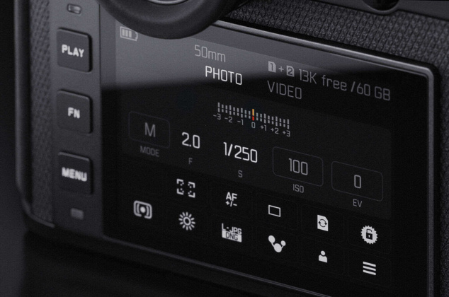 Leica sl2s details control and handling 1 1521x1008 reference