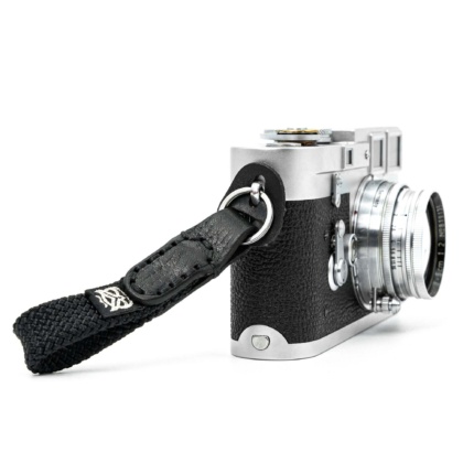 Keychain thumb black with red accent 5