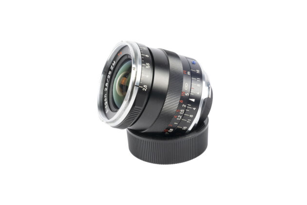 Carl Zeiss Biogon 25 2 8 15693901 7