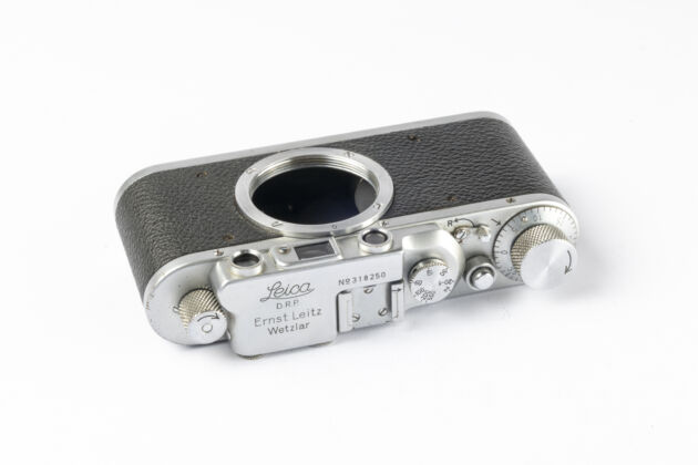 Leica II Silver Chrome 318250 2