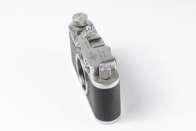 Leica II Silver Chrome 318250 6