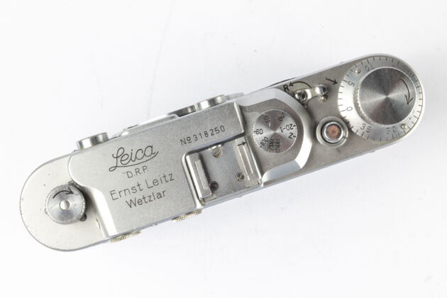 Leica II Silver Chrome 318250 7