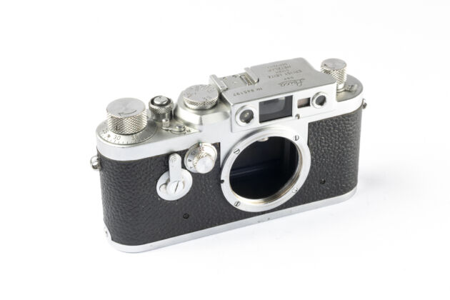 Leica II Ig 845197 CANADA 1