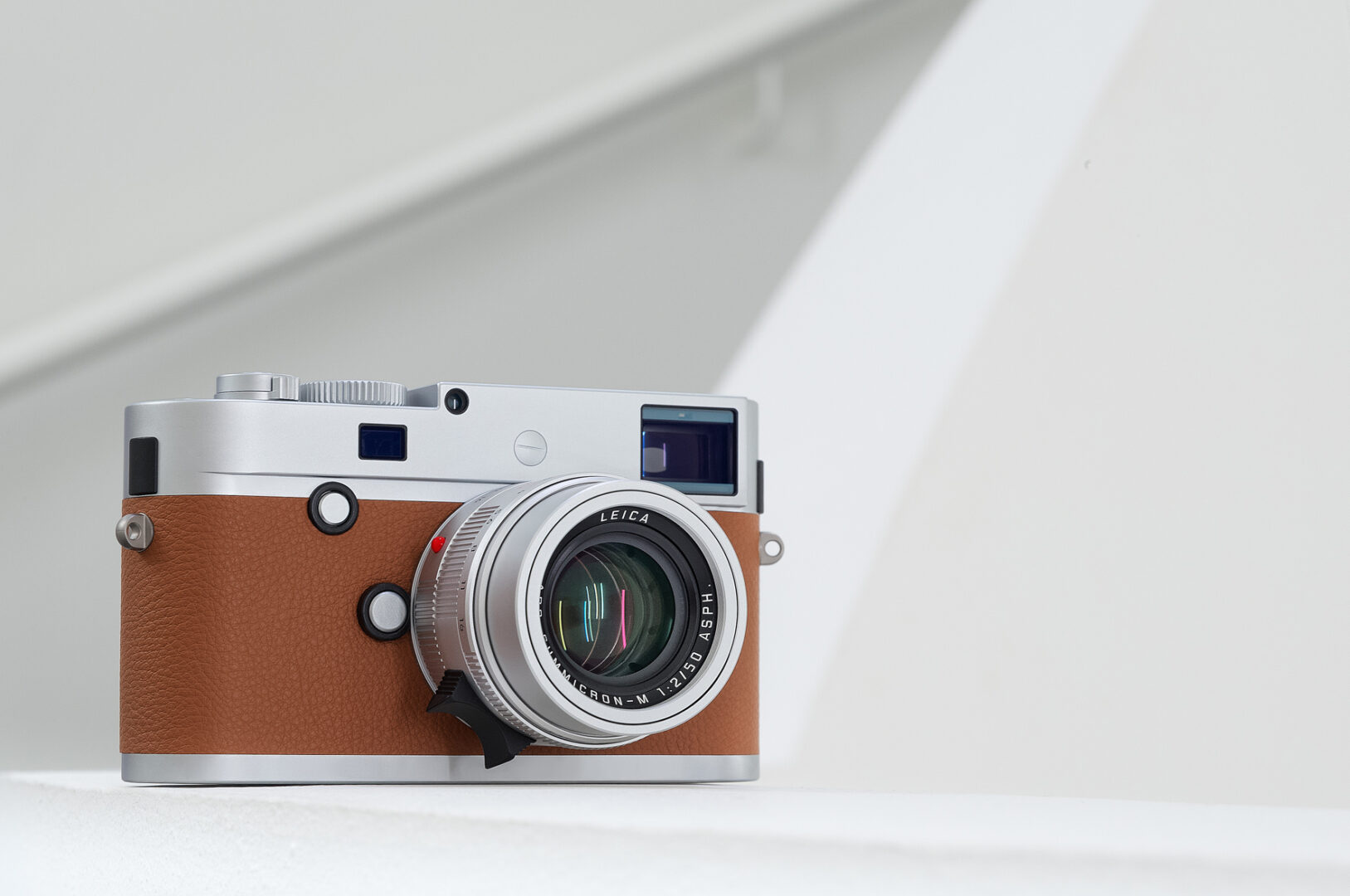 Ambient Shot Leica APO Summicron 50 silver 1 rgb