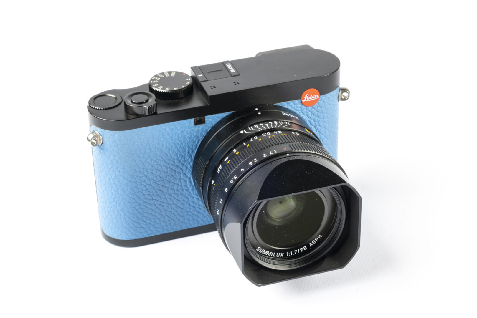 Leica Q2 Blue 5404569 1