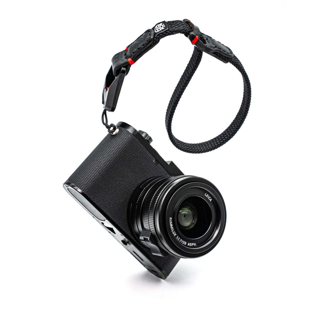 Wristflex adjustable black with red accent 4