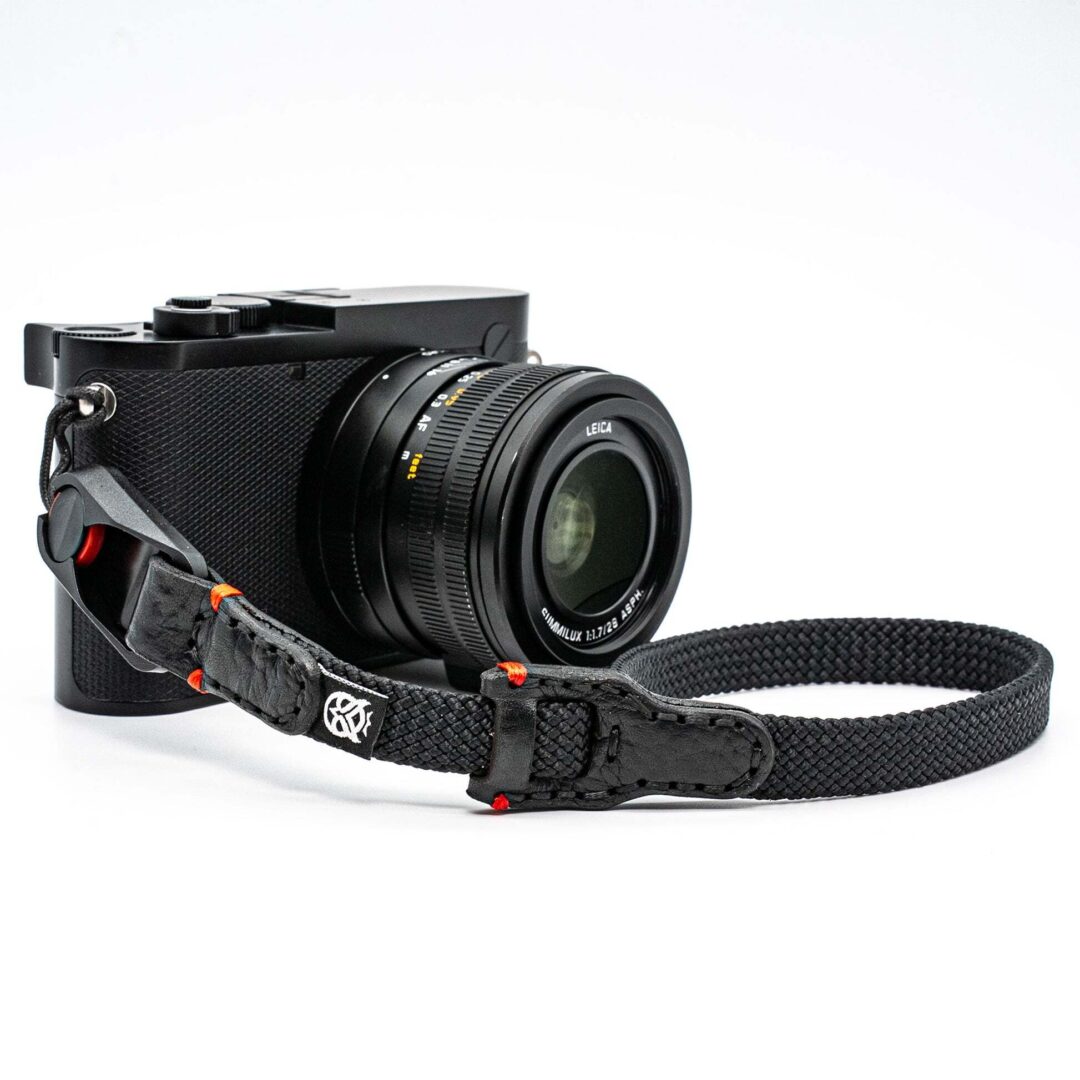 Wristflex adjustable black with red accent 7